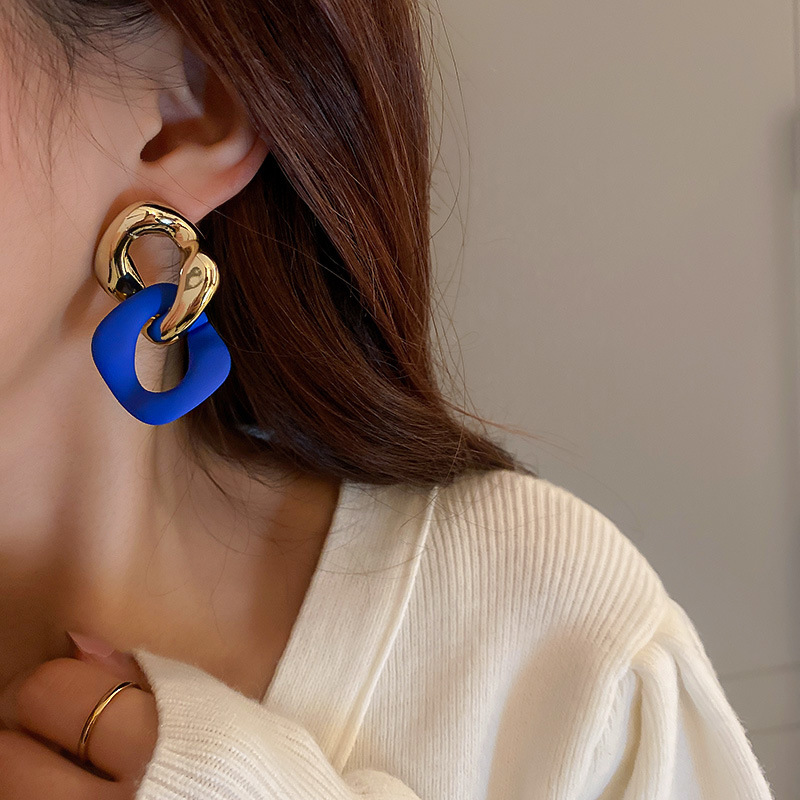 Klein Blue 925 Silver Needle Geometric Circle Chain Earrings Personalized and Temperamental Stud Earrings Ins High Sense Korean Earrings