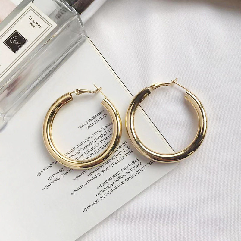 CrossBorder Exaggerated New Earrings Simple Circle Earrings Metal Sequins Ornament INS Net Red Popular Earrings