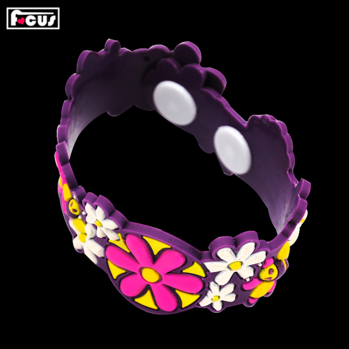 PVC soft rubber bracelet 3D glue environmental beautiful flower type children wrist strap advertising gift