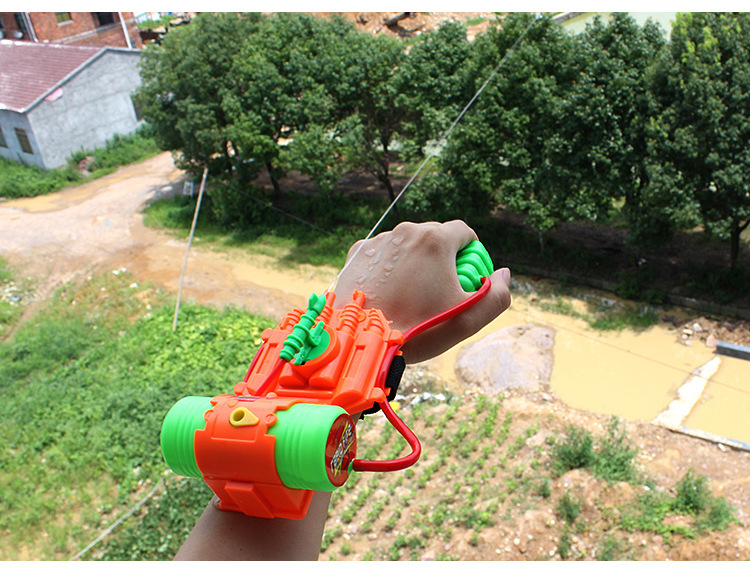 Summer Water Playing Creative Wrist Water Gun Children Water Fight Outdoor Stall Park Toys Wholesale Summer Water Playing Creative Wrist Water Gun Children Water Fight Outdoor Stall Park Toys Wholesale