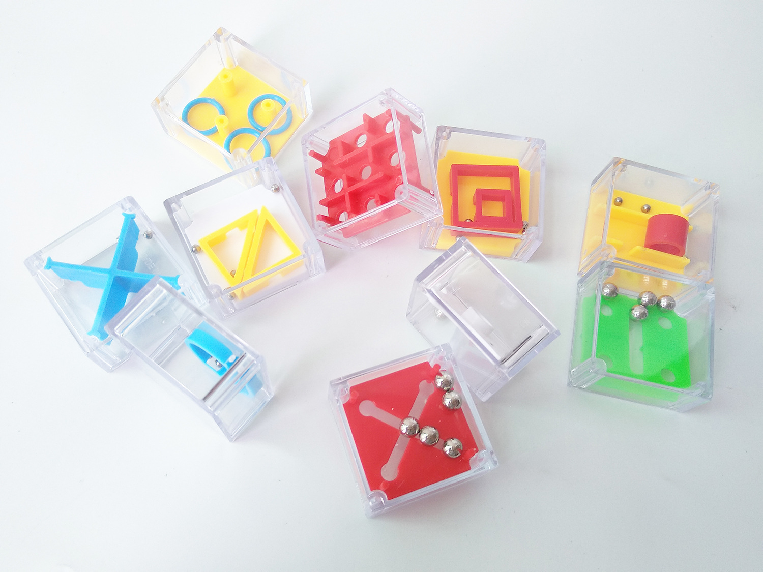 Plastic toy square transparent multi-shape maze ball concentration balance strength training gift small toy Plastic toy square transparent multi-shape maze ball concentration balance strength training gift small toy