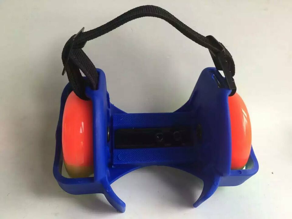Second Generation Heelys/Hot Wheels/Pu Three Colors Flashing Wheel/Skates