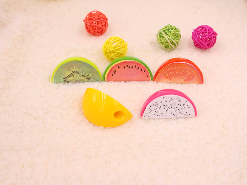 Dongyang new dy-349 creative fruit watermelon pencil sharpener plastic single-hole pencil sharpener sharpener Dongyang new dy-349 creative fruit watermelon pencil sharpener plastic single-hole pencil sharpener sharpener