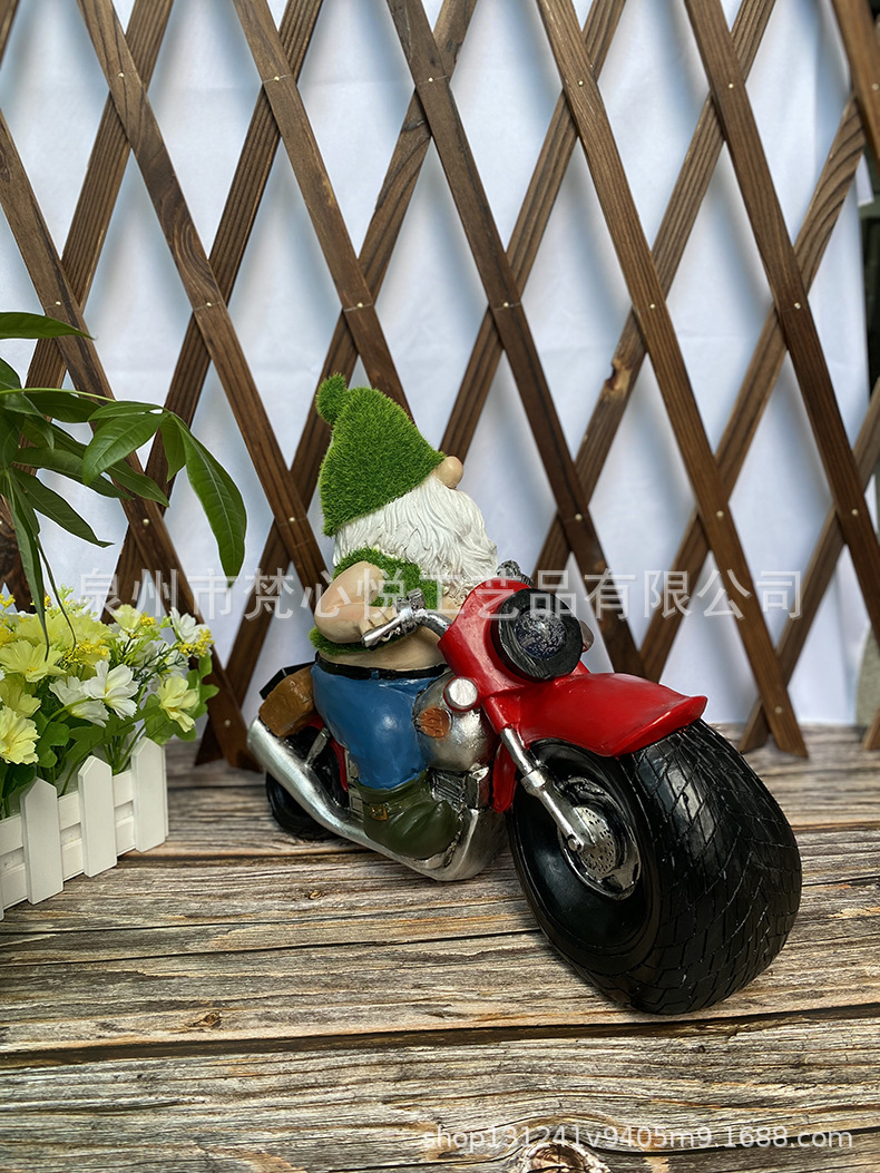 Solar Resin Crafts Flocking Dwarf Motorcycle Garden Decoration Outdoor Lawn Courtyard Resin Decorations Solar Resin Crafts Flocking Dwarf Motorcycle Garden Decoration Outdoor Lawn Courtyard Resin Decorations