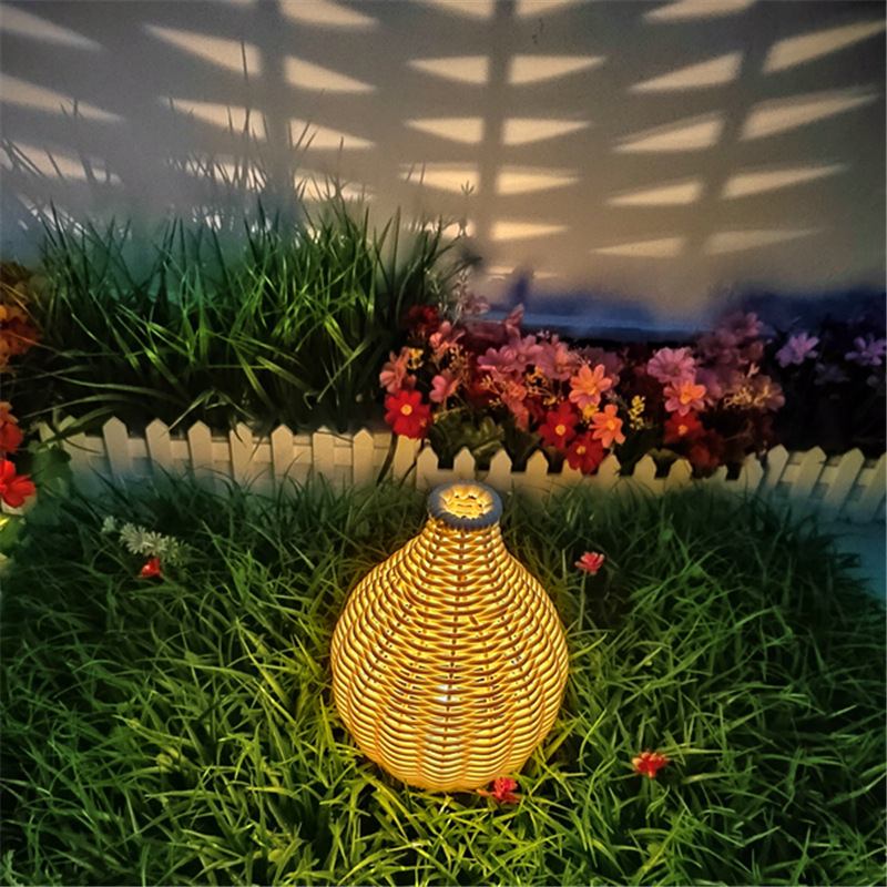 2022 New Handmade Creative Woven Rattan Solar Lawn Projection Lamp Garden Hanging Lamp Festival Lantern Lawn Lamp