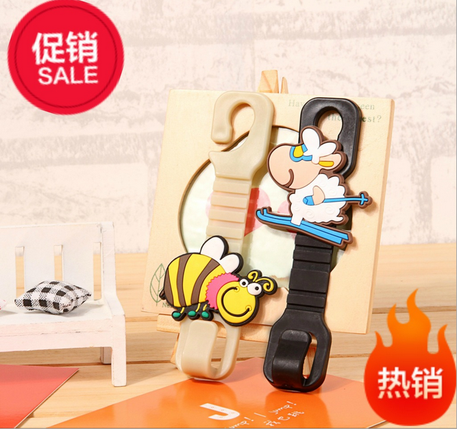 Creative cartoon car with a plastic hook hook scarf commodity linked 2 set price of new exotic products