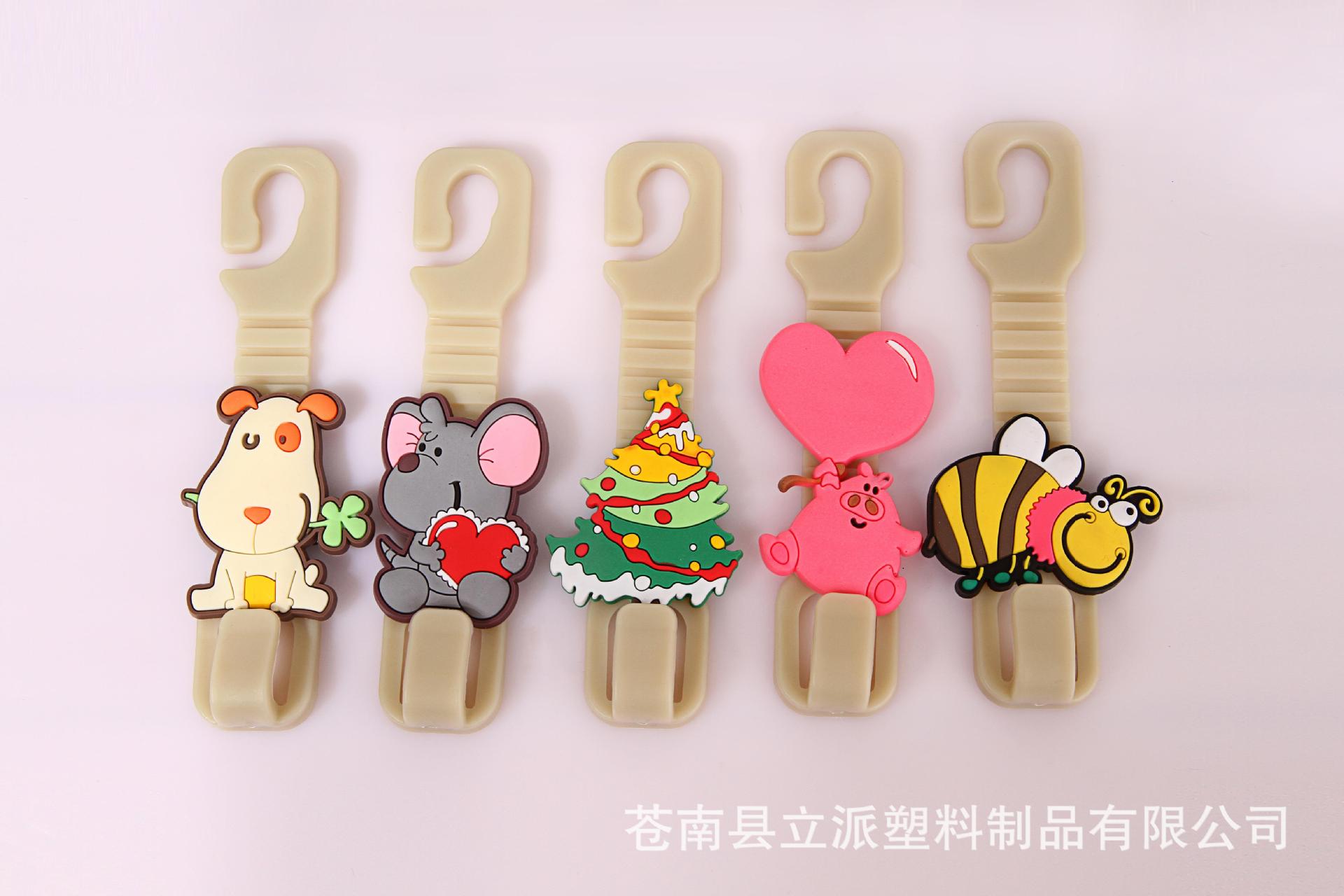 Creative cartoon car with a plastic hook hook scarf commodity linked 2 set price of new exotic products