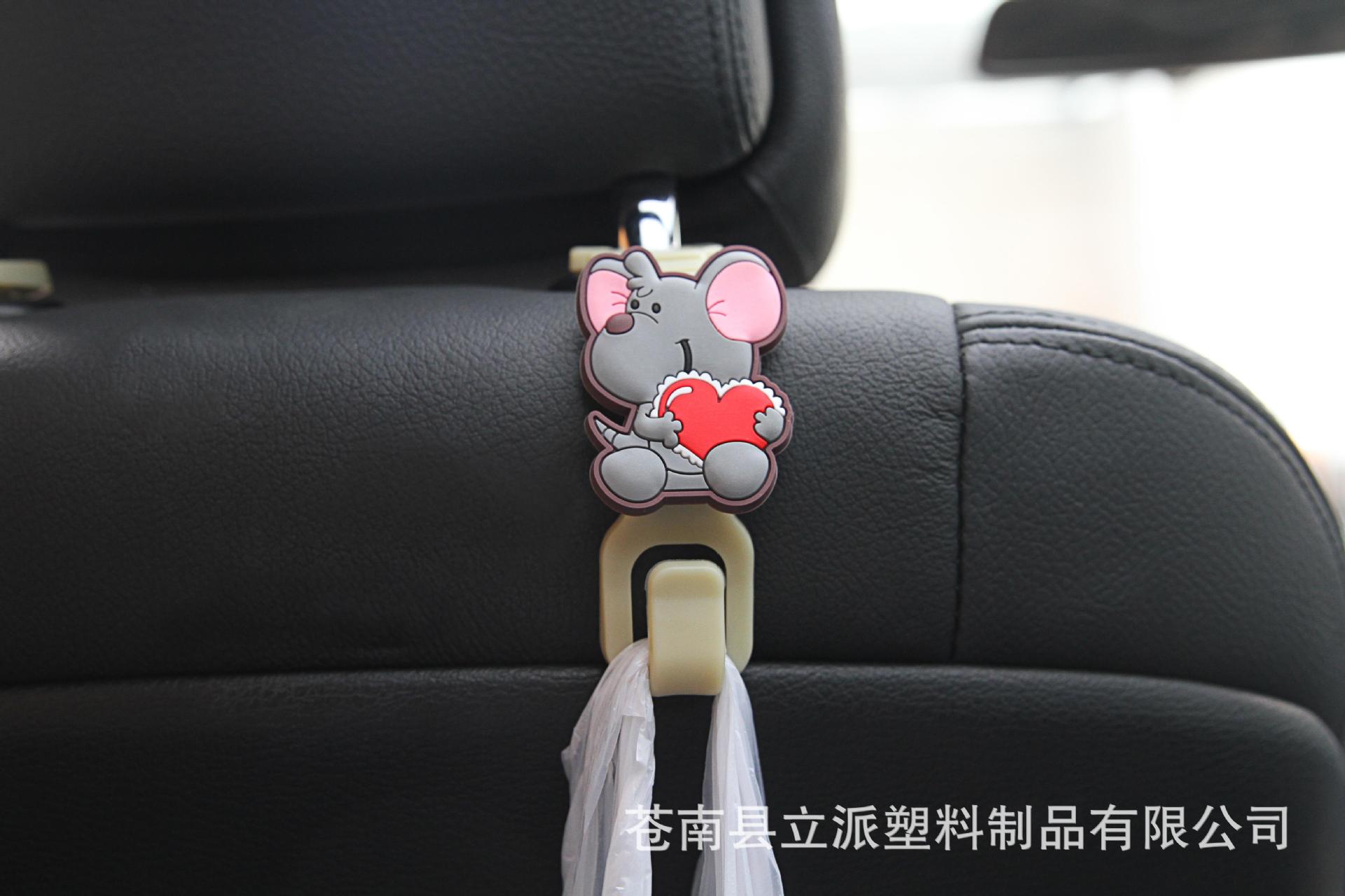 Creative cartoon car with a plastic hook hook scarf commodity linked 2 set price of new exotic products