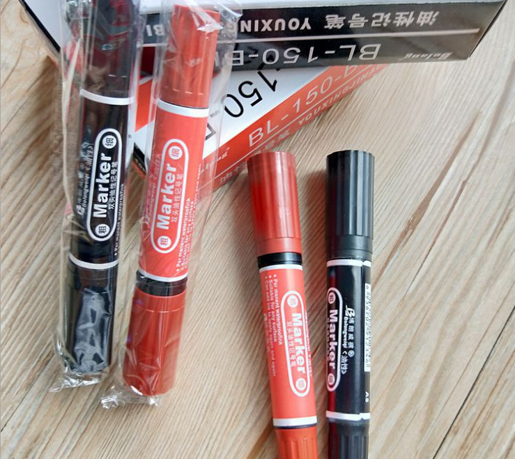 Mark Pen Black Red Marker Office Stationery Marker Pen Double-Headed Marking Pen One Yuan Supply Wholesale