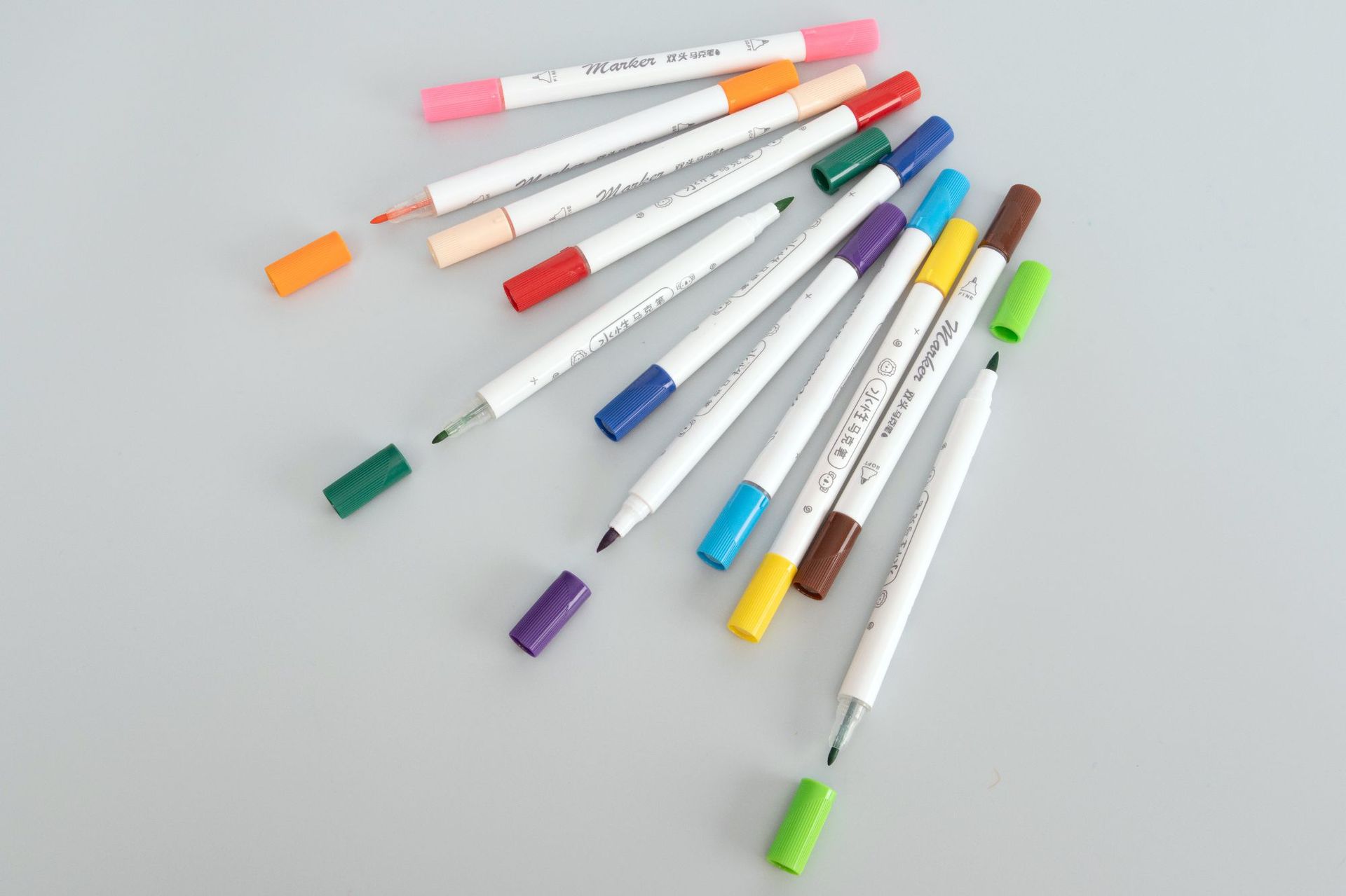 SOURCE Factory 24-Color Water-Based Children's Marker Pen Double-Headed Marking Pen Children's Graffiti Painting Watercolor Pens Set SOURCE Factory 24-Color Water-Based Children's Marker Pen Double-Headed Marking Pen Children's Graffiti Painting Watercolor Pens Set