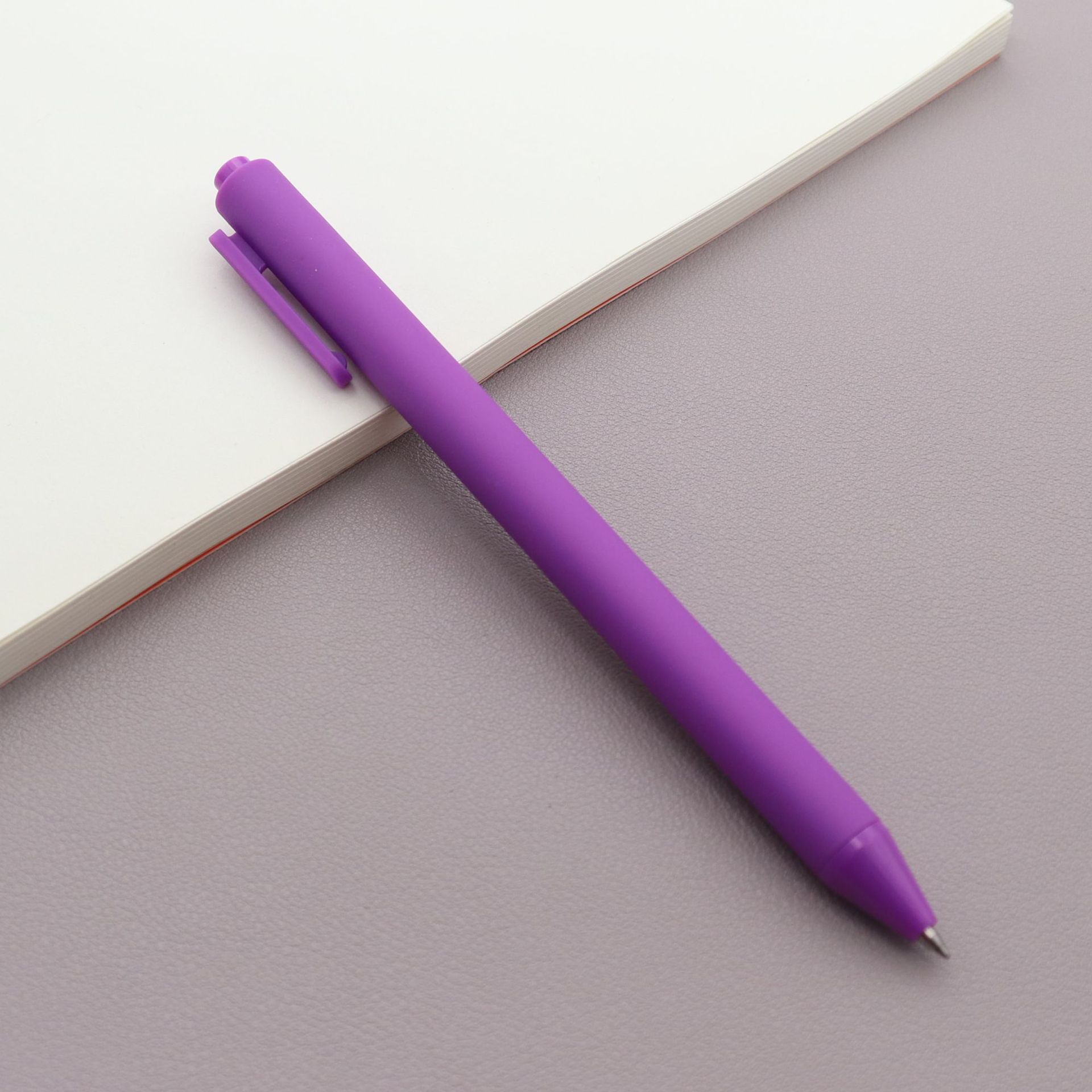 Factory Customized Advertising Marker Gift Customized Logo Plastic Press Gel Pen Colorful Candy Color Pen