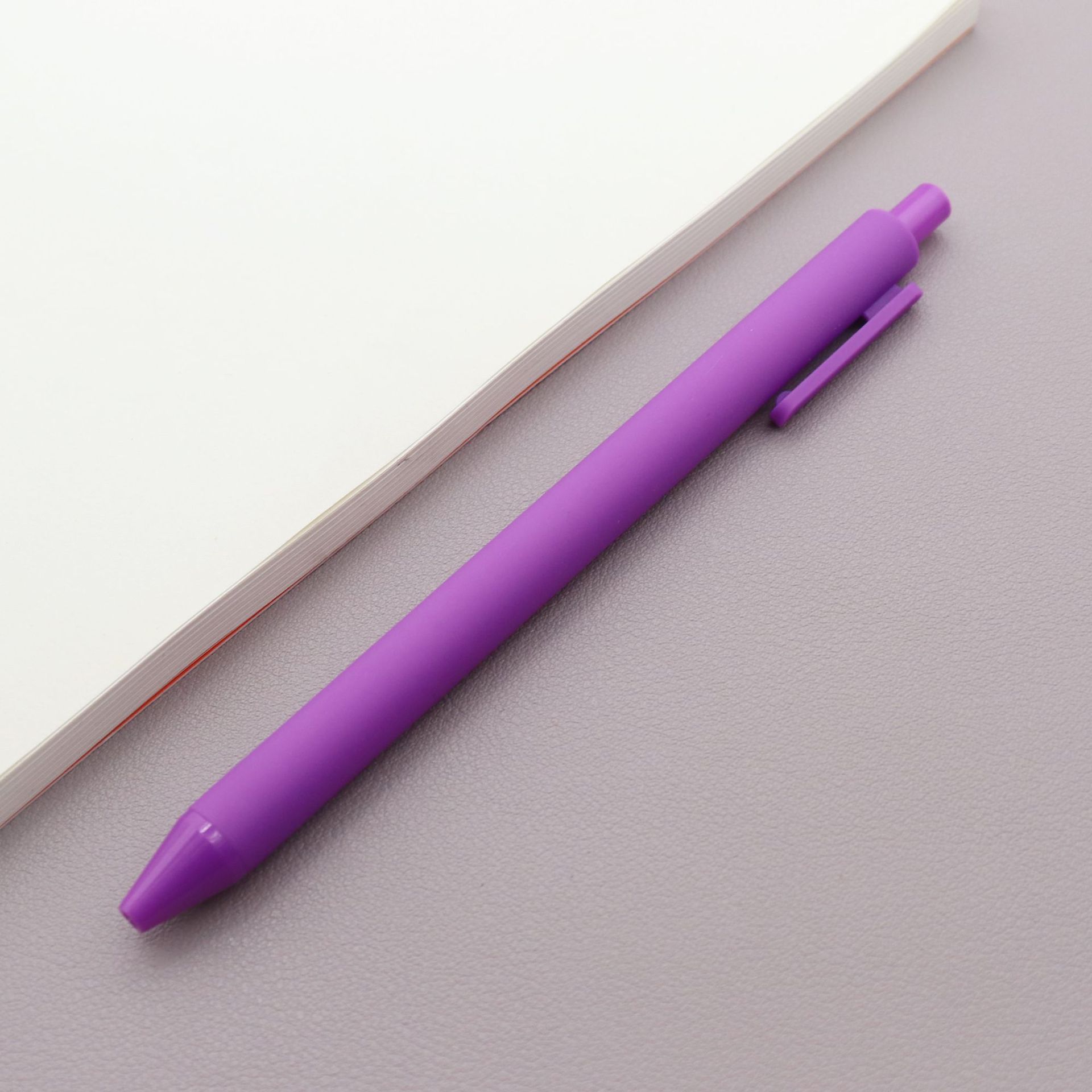 Factory Customized Advertising Marker Gift Customized Logo Plastic Press Gel Pen Colorful Candy Color Pen
