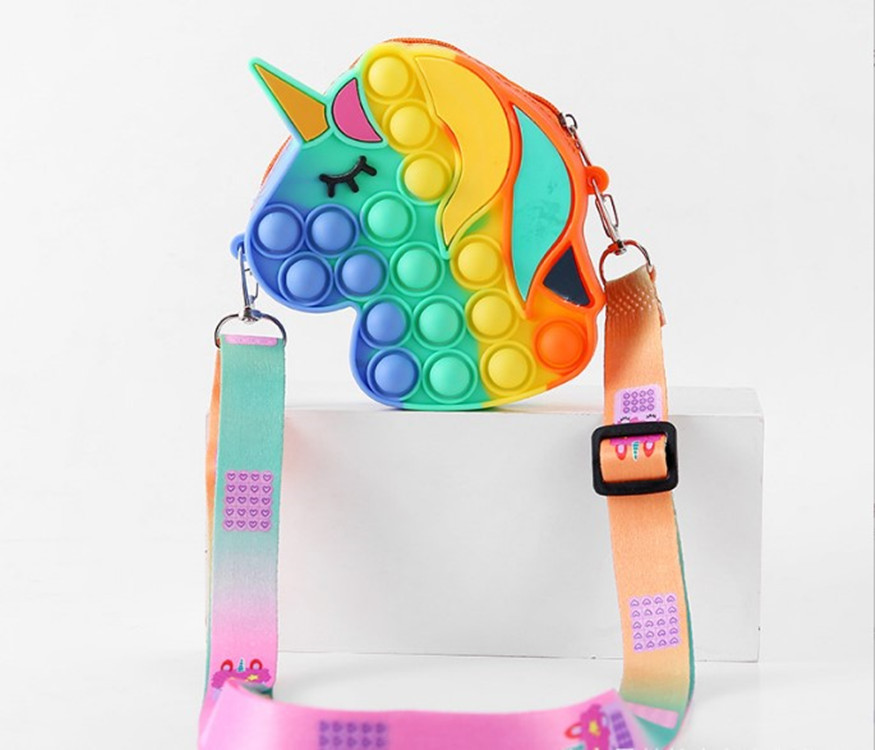 Rat Killer Pioneer Unicorn Bag Pencil Case Handbag Butterfly Bag Horse Head Silicone Coin Purse Crossbody Bag Rat Killer Pioneer Unicorn Bag Pencil Case Handbag Butterfly Bag Horse Head Silicone Coin Purse Crossbody Bag