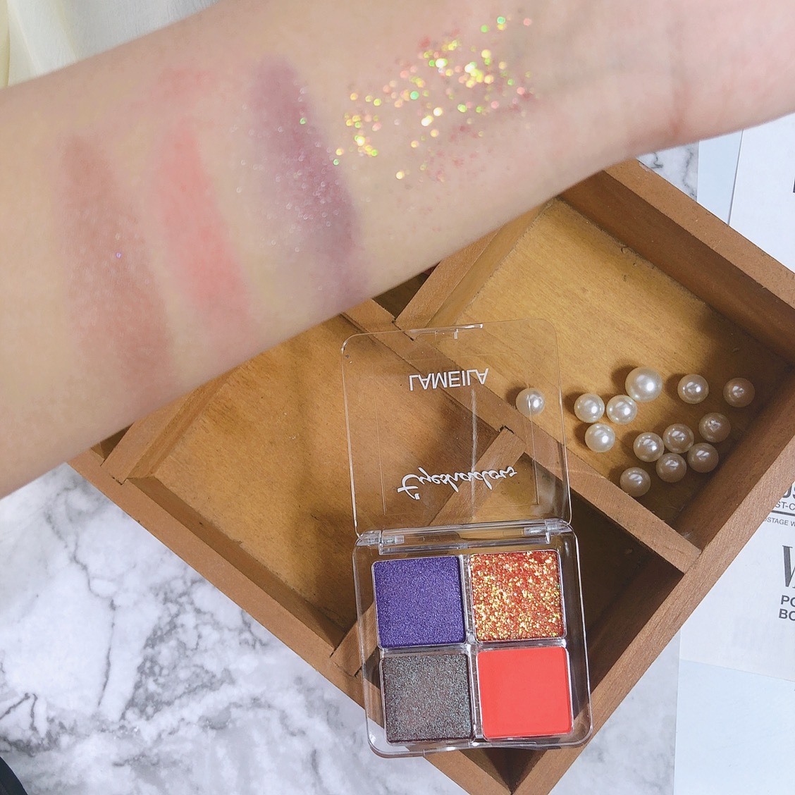 Wholesale New Four Color Eyeshadow Palette Shimmer Matte Makeup Portable Lazy Eyeshadow Makeup Online Red Live Broadcast