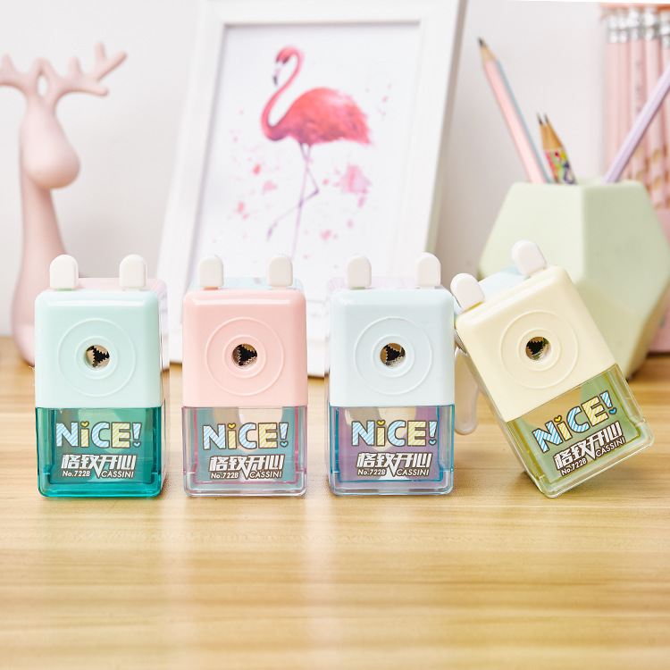 Factory Direct Supply Cute Penknife Cartoon Creative Pencil Sharpener E-Commerce Drainage Hand-Cranking Pencil Sharpener Wholesale Pencil Sharpener