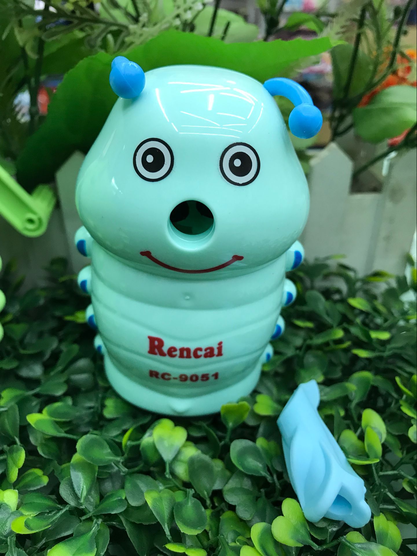 Creative caterpillar style hand pencil sharpener with pencil holder stationery wholesale