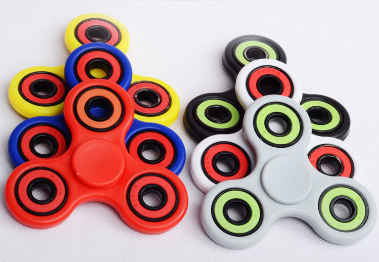 Spot factory direct selling finger fingertip gyro spiral bearing decompression gyro artifact toy Spot factory direct selling finger fingertip gyro spiral bearing decompression gyro artifact toy