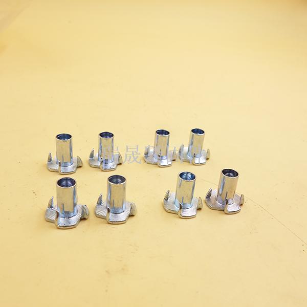 Cold heading and thickening four-claw nut furniture claw nut wood plate set nut screw hot dip galvanized nut