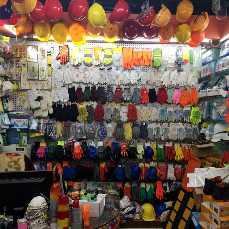 New Wholesale Construction Site Helmet Construction Helmet Anti-Smashing Labor Insurance Hat Factory Direct Sales New Wholesale Construction Site Helmet Construction Helmet Anti-Smashing Labor Insurance Hat Factory Direct Sales