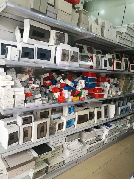 Factory Direct Sales Unik Brand Terminal Block Wire Connector Factory Direct Sales Unik Brand Terminal Block Wire Connector