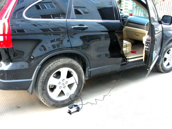 The car pump air pump automobile air pump cylinder tire pressure gauge electric portable gas pump metal copper core. The car pump air pump automobile air pump cylinder tire pressure gauge electric portable gas pump metal copper core.