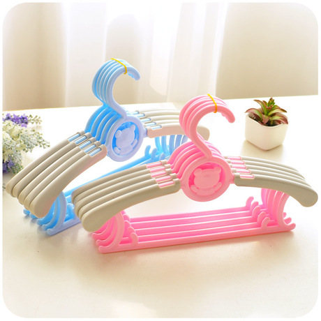 T-cute Bear seamless clothes Hanging Clothing store clothes support Ption Retractable Plastic children&#039;s Cartoon Hangers