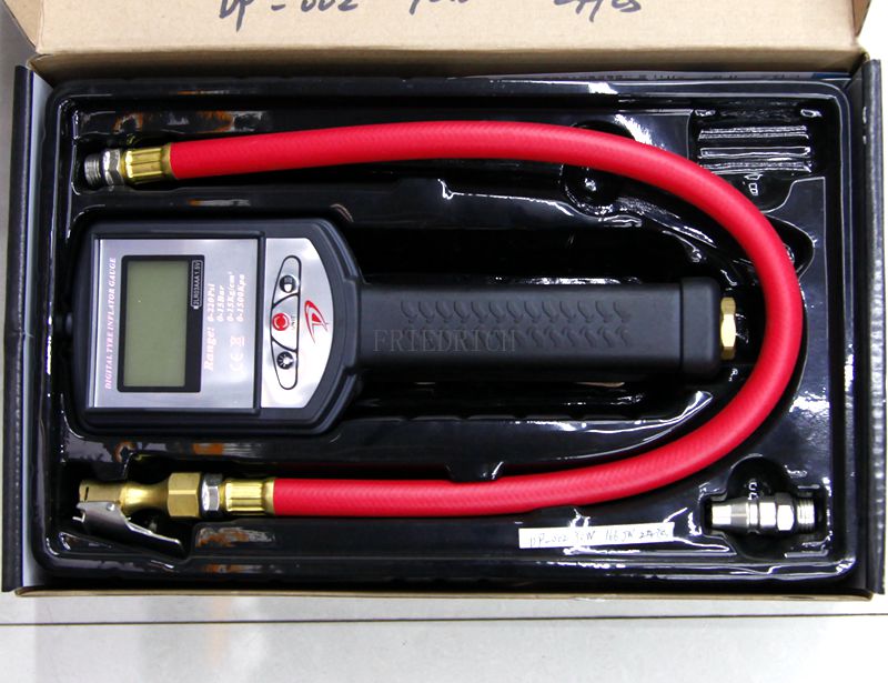 The tire pressure gauge of the automobile is a high precision pressure gauge. The tire pressure gauge of the automobile is a high precision pressure gauge.