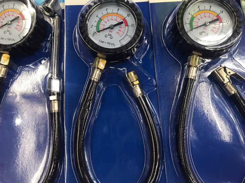 Tire Pressure Gauge Tire Pressure Gauge High Precision with Inflatable Digital Display Inflatable Gun Car Inflation Test Tire Pressure Indicator Tire Pressure Gauge Tire Pressure Gauge High Precision with Inflatable Digital Display Inflatable Gun Car Inflation Test Tire Pressure Indicator
