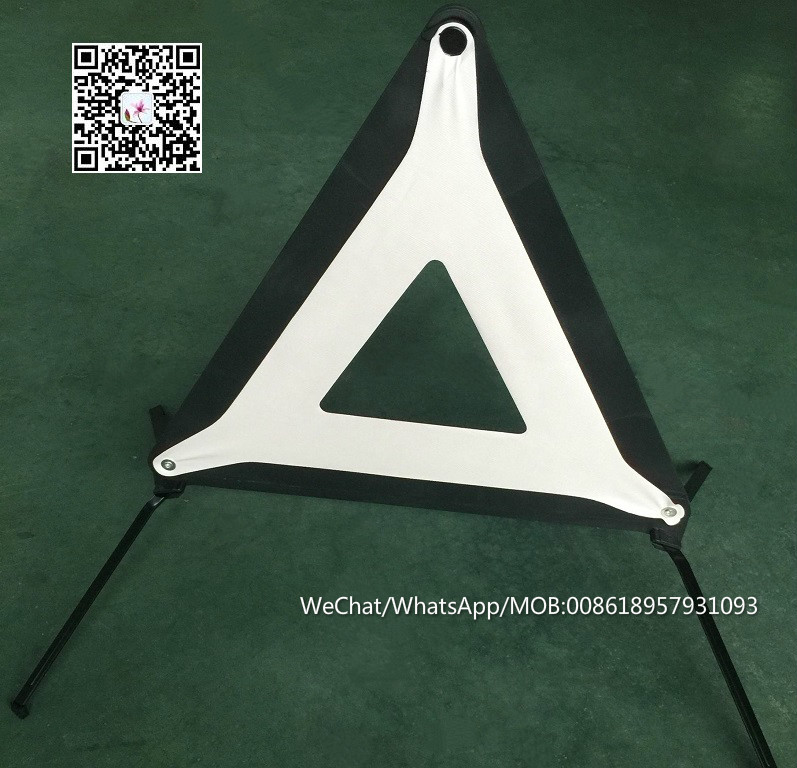 Reflecting triangle warning sign Reflecting triangle warning sign