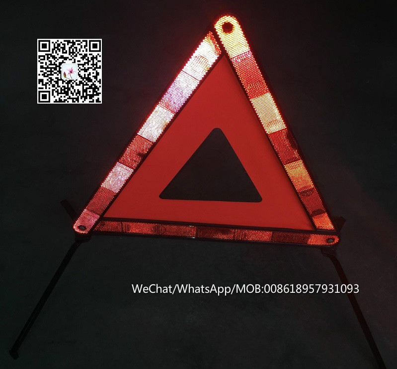 Reflecting triangle warning sign Reflecting triangle warning sign