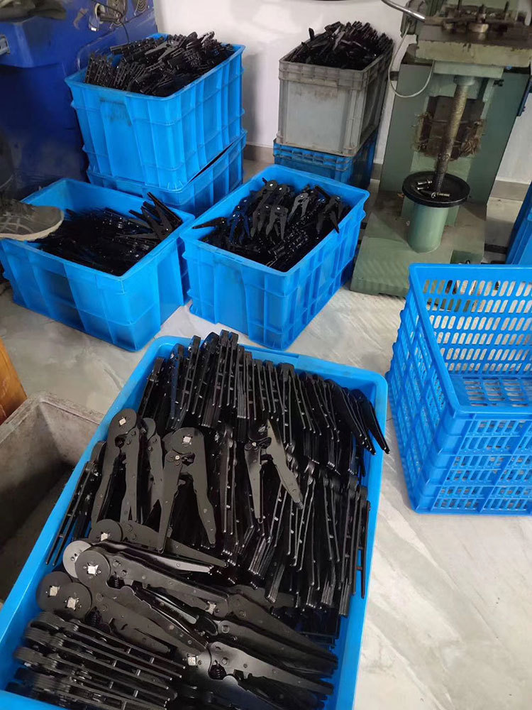Amazon Hot European-Style Tube-Type Wiring Terminal Crimping Pliers Multi-Function Ratchet Press Plier Cold Compression Amazon Hot European-Style Tube-Type Wiring Terminal Crimping Pliers Multi-Function Ratchet Press Plier Cold Compression