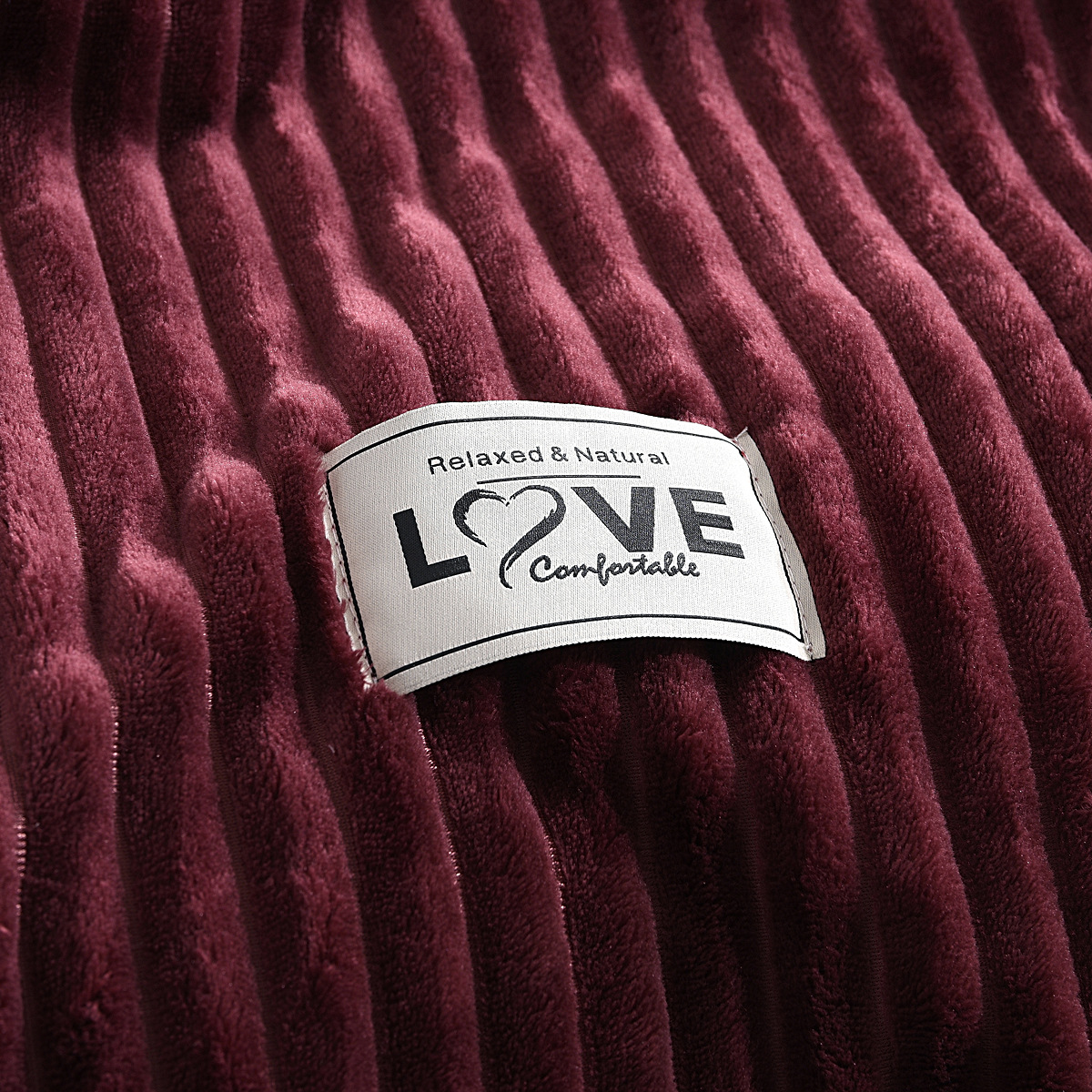 New Magic Velvet Cross-Border Blanket Solid Color Vertical Bar Flannel Blanket Gift Coral Velvet Gift Blanket Wholesale New Magic Velvet Cross-Border Blanket Solid Color Vertical Bar Flannel Blanket Gift Coral Velvet Gift Blanket Wholesale