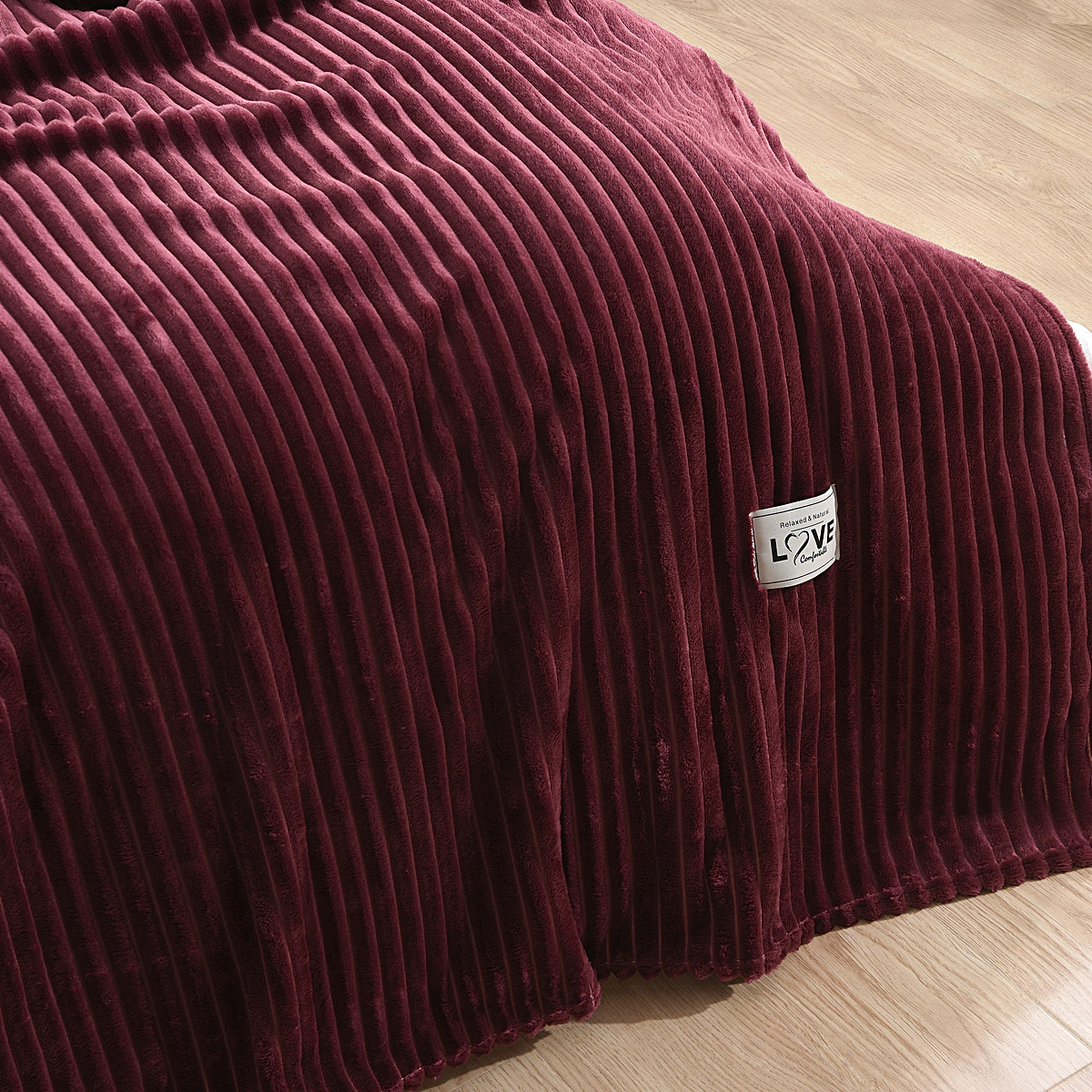 New Magic Velvet Cross-Border Blanket Solid Color Vertical Bar Flannel Blanket Gift Coral Velvet Gift Blanket Wholesale New Magic Velvet Cross-Border Blanket Solid Color Vertical Bar Flannel Blanket Gift Coral Velvet Gift Blanket Wholesale