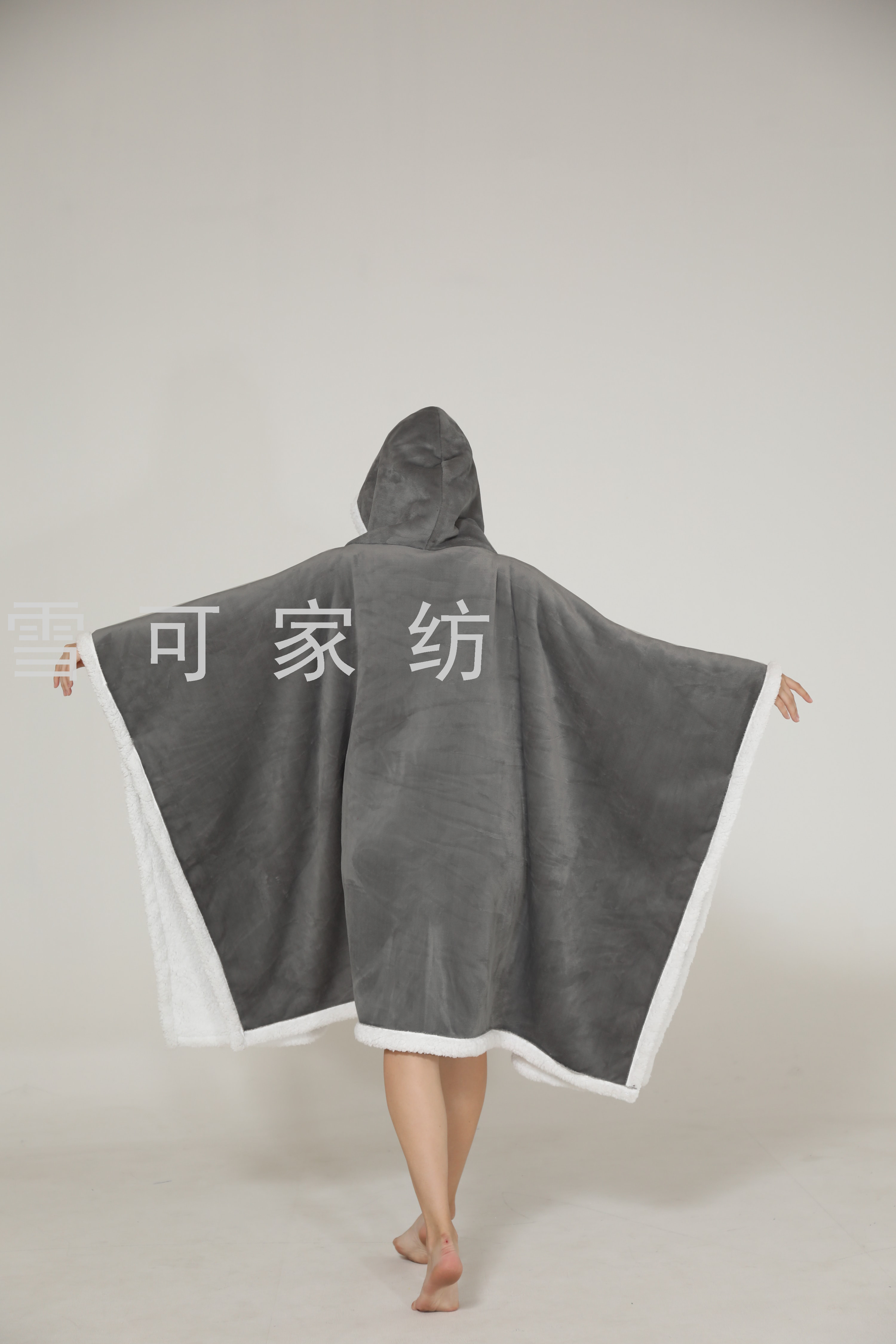 Cloak Blanket TV Blanket Sofa Nap Blanket Autumn and Winter Thickening Cover Blanket Outdoor Blanket Adult Parent-Child Wear Hat