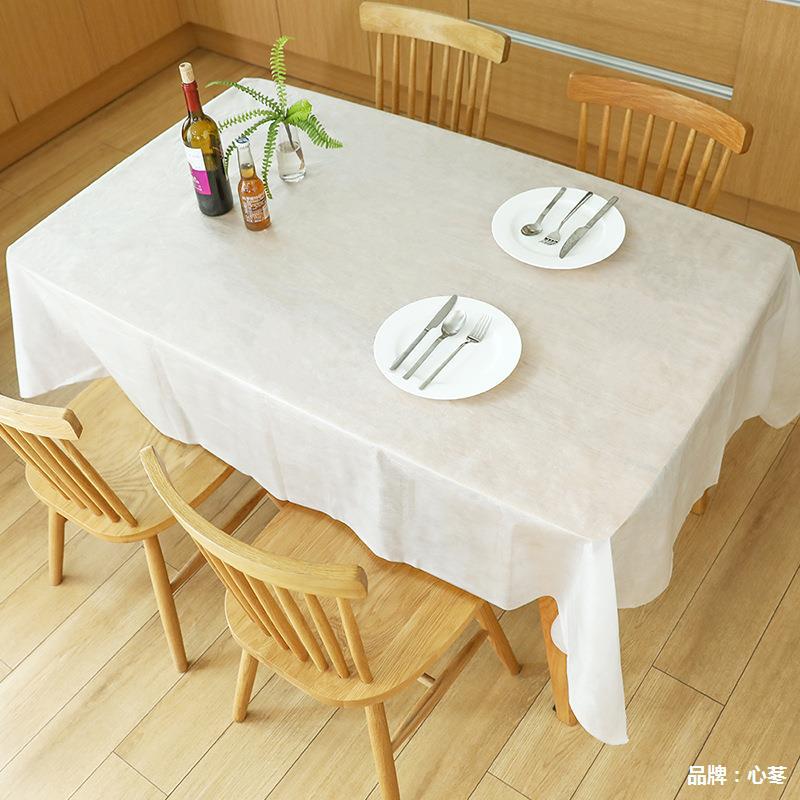 . Outdoor Picnic Mat Disposable Moisture-Proof Picnic Blanket Foldable and Portable Grassland Mat Non-Woven Fabric Beach Picnic Pad