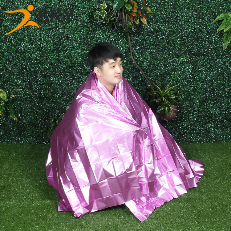 Pet Gold and Silver Color Emergency Blanket Emergency Thermal Blanket Sun Protection Outdoor Survival Camping Life Blanket Factory Wholesale