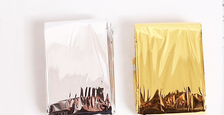 Pet Gold and Silver Color Emergency Blanket Emergency Thermal Blanket Sun Protection Outdoor Survival Camping Life Blanket Factory Wholesale