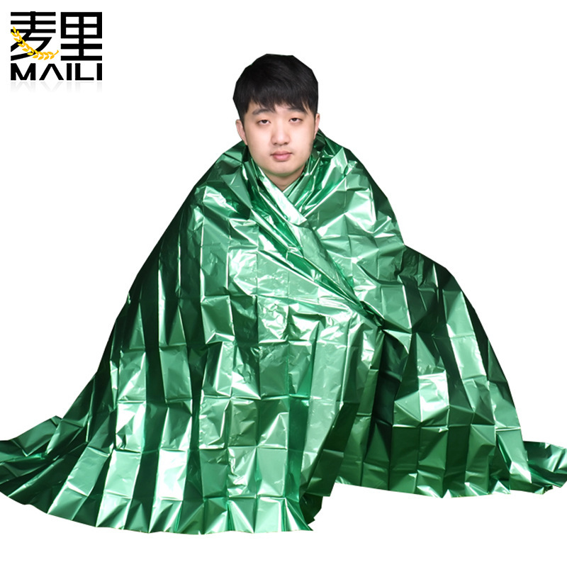 Pet Gold and Silver Color Emergency Blanket Emergency Thermal Blanket Sun Protection Outdoor Survival Camping Life Blanket Factory Wholesale