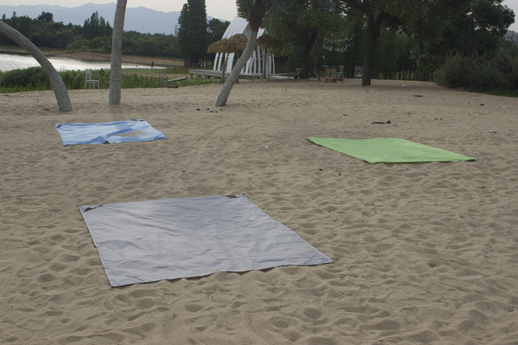 Beach Mat Outdoor Camping Portable Foldable Beach Pocket Beach Blanket Mini Waterproof Beach Mat Factory Direct Sales