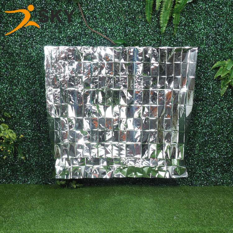 Shengkai Wholesale Marathon Temperature Loss Outdoor Camping Portable Life-Saving Emergency Insulation Blanket Silver Emergency Blanket Survival Blanket