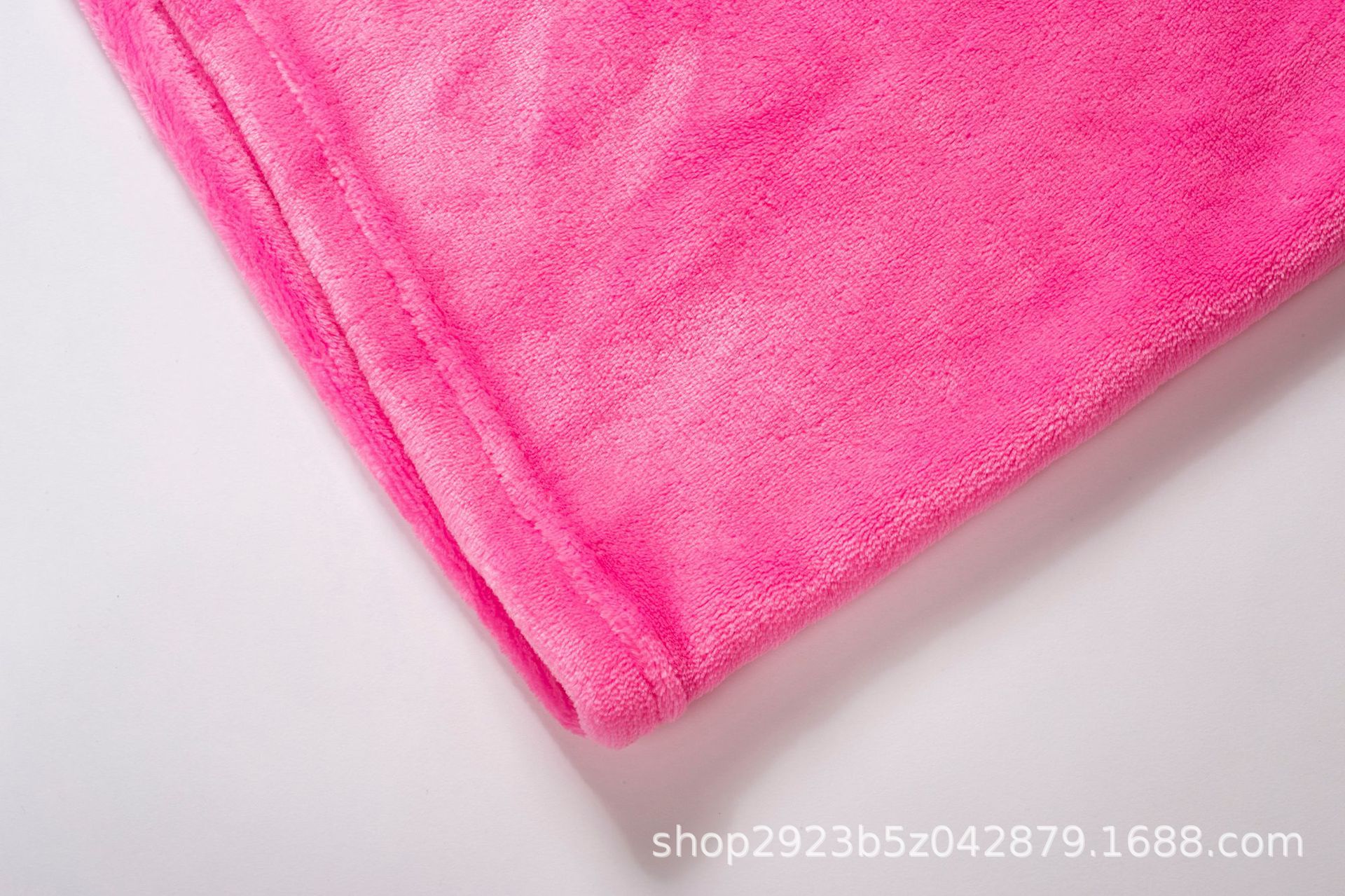 Huggle Hoodie Pullover Fleece Jacket Hooded Outdoor Cold-Proof Warm Lazy Pullover TV Blanket Nightgown for Women Huggle Hoodie Pullover Fleece Jacket Hooded Outdoor Cold-Proof Warm Lazy Pullover TV Blanket Nightgown for Women