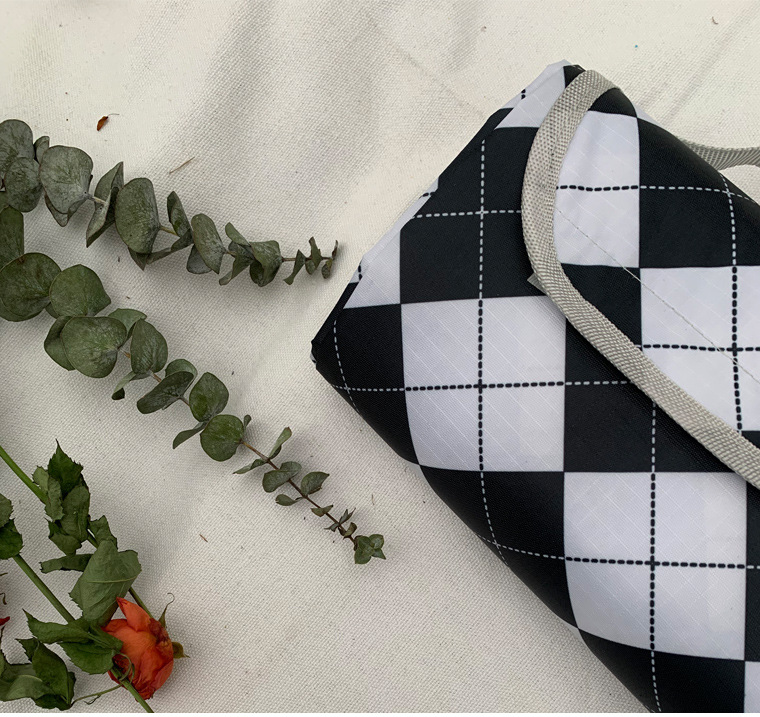 Factory Wholesale New Plaid Picnic Mat Ins Style Picnic Blanket Beach Mat Outdoor Mat Camping Waterproof and Moisture-Proof Liner