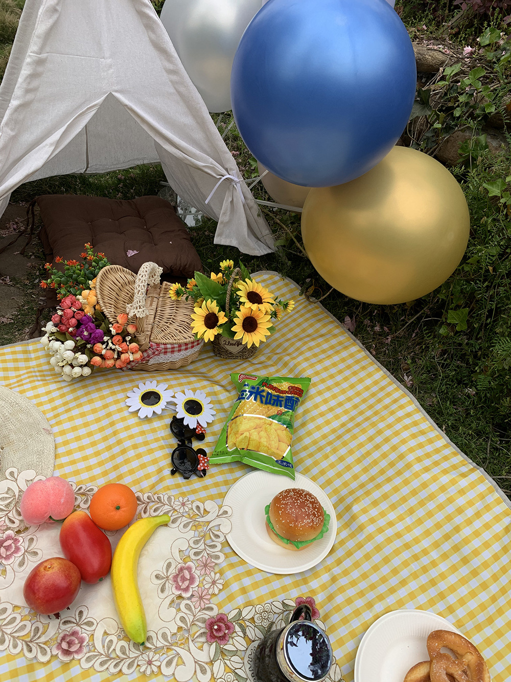 Factory Wholesale New Plaid Picnic Mat Ins Style Picnic Blanket Beach Mat Outdoor Mat Camping Waterproof and Moisture-Proof Liner