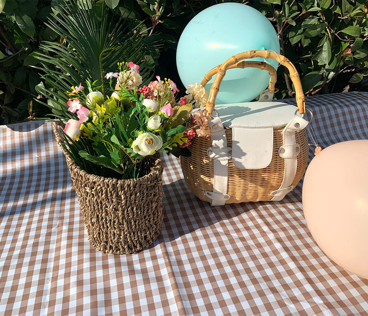 Factory Wholesale New Plaid Picnic Mat Ins Style Picnic Blanket Beach Mat Outdoor Mat Camping Waterproof and Moisture-Proof Liner