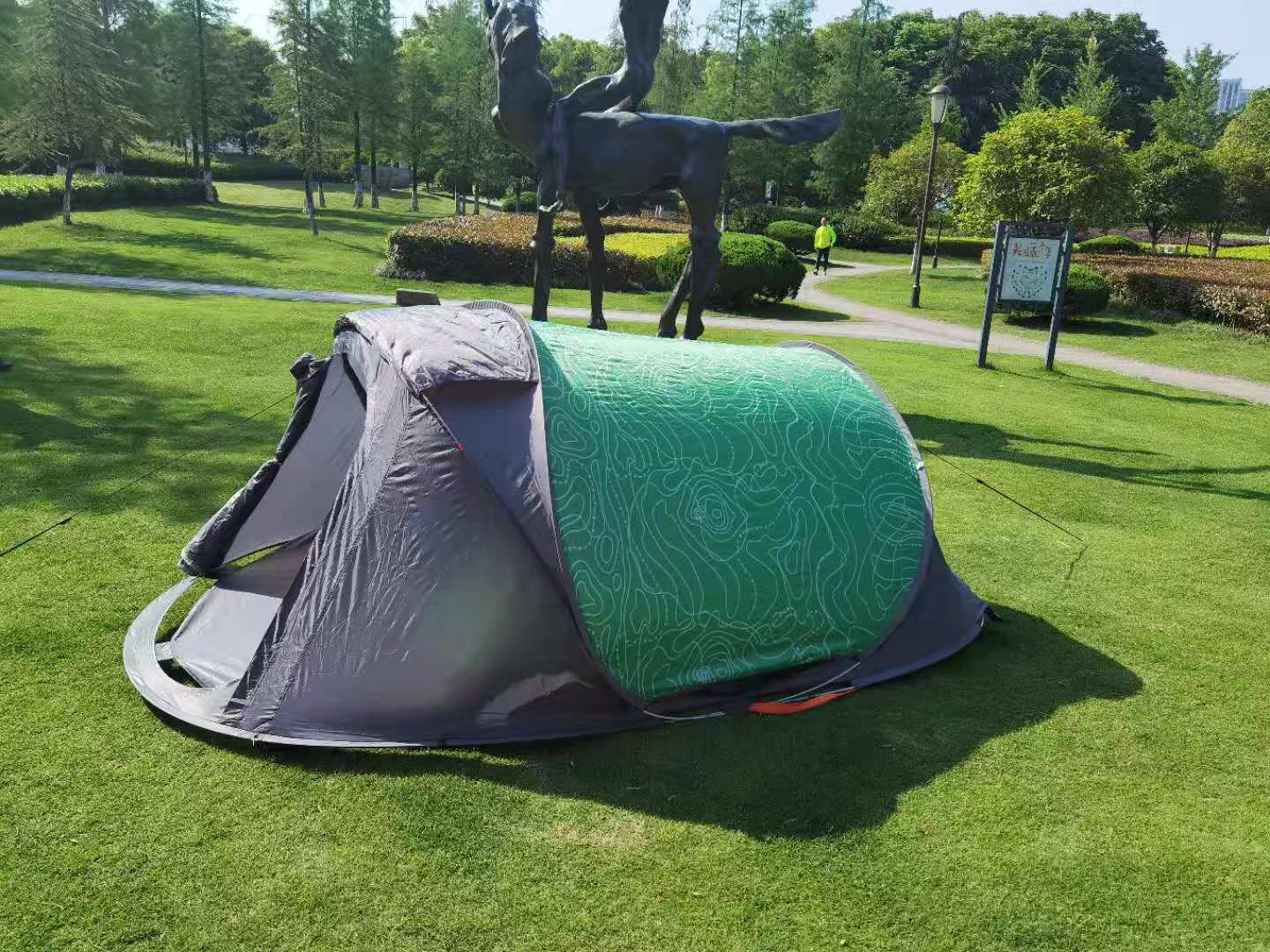1 Second Easy-to-Put-up Tent Outdoor 3-4 People Automatic Free Thick Rain and Sun Protection Camping Indoor Outdoor Tent