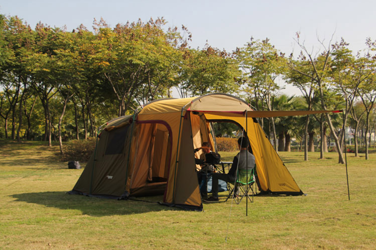 Large Multi-Person Tent Outdoor Double-Layer Water Resistant Tent Mountaineering Camp 6-8 People Tent