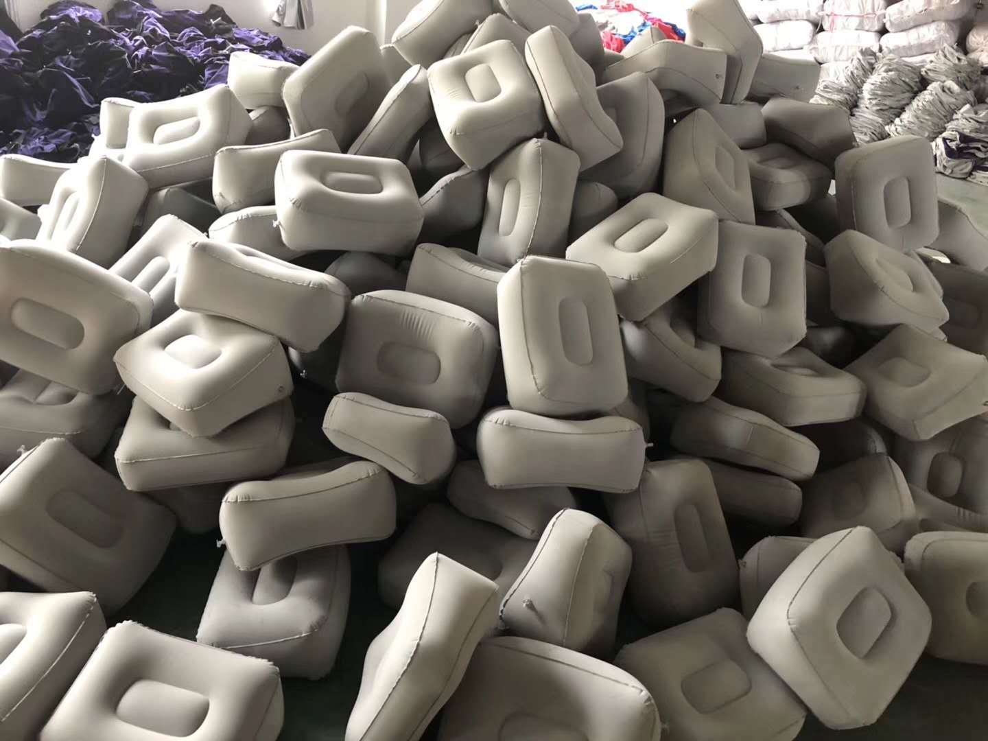 Factory Wholesale Inflatable Foot Mat Thick PVC Flocking Foot Pad High-Speed Rail Aircraft Foot Suppot Foot Pad Sofa Matching Foot Mat Factory Wholesale Inflatable Foot Mat Thick PVC Flocking Foot Pad High-Speed Rail Aircraft Foot Suppot Foot Pad Sofa Matching Foot Mat