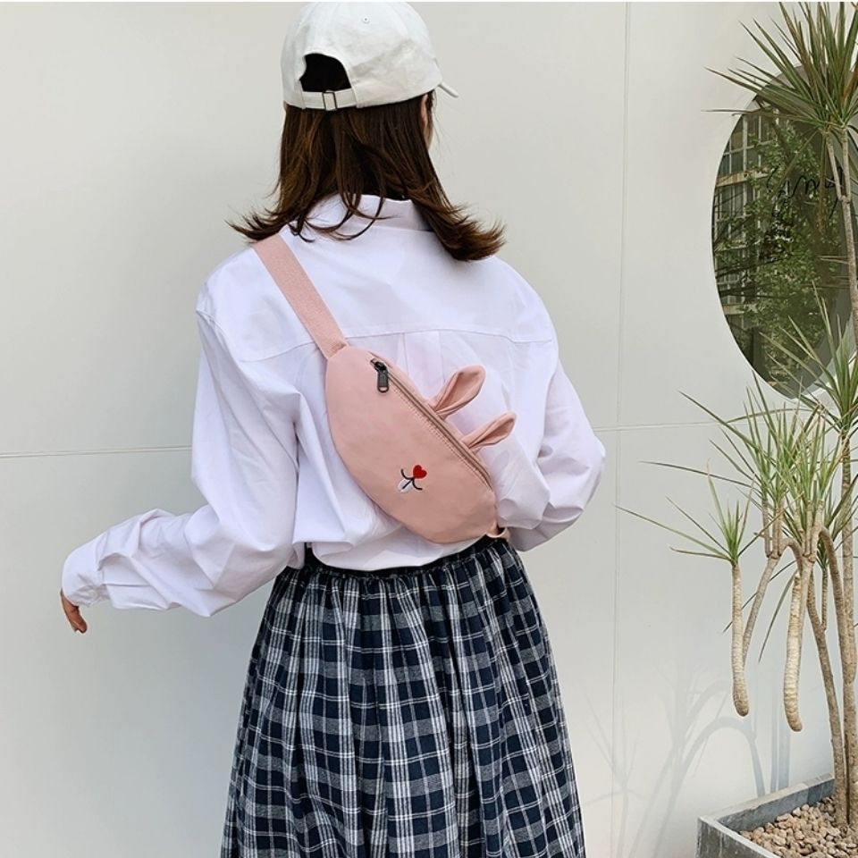Women's Chest Bag New All-Match Shoulder Bag Smiley Face Rabbit Mouth Cartoon Cute Small Bag Crossbody Waist Bag Fashion Women's Chest Bag New All-Match Shoulder Bag Smiley Face Rabbit Mouth Cartoon Cute Small Bag Crossbody Waist Bag Fashion