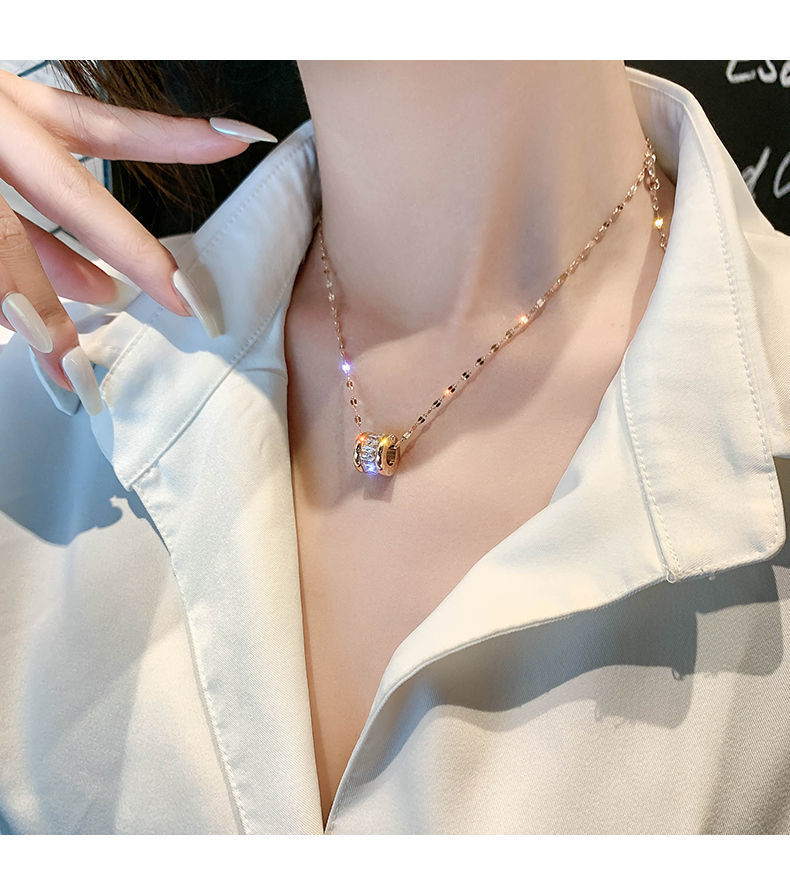Titanium Steel Small Waist Necklace Non-Fading Clavicle Chain Korean Graceful Online Influencer Simple Niche Normcore Bag Women's Fashion Pendant Titanium Steel Small Waist Necklace Non-Fading Clavicle Chain Korean Graceful Online Influencer Simple Niche Normcore Bag Women's Fashion Pendant