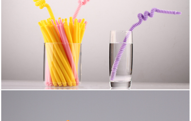 Whistle full bending straw innovation crazy diy personality plastic arts drinks full bending straw wholesale Whistle full bending straw innovation crazy diy personality plastic arts drinks full bending straw wholesale